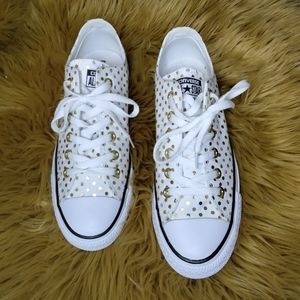 Converse all Star size 7 us men (size 9 us women ) white